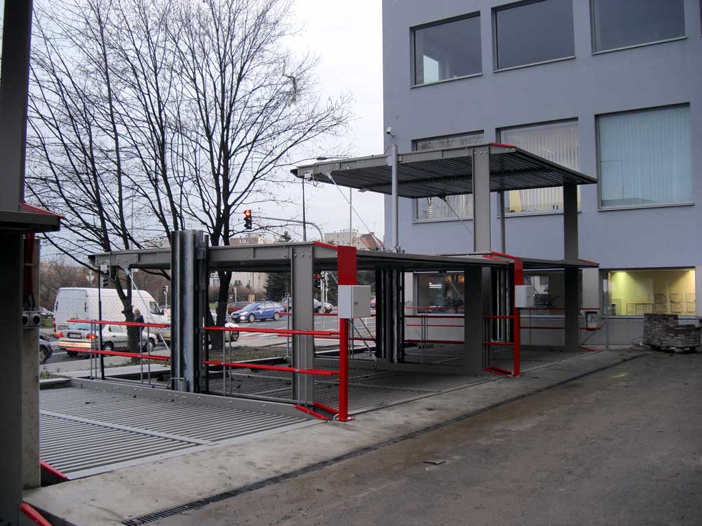 Klikem zavt okno